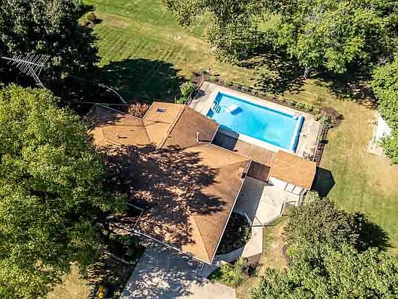4th image of 2088 Havaview Dr