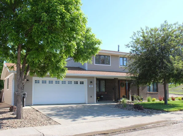 309 Divide St, Glendive, MT 59330