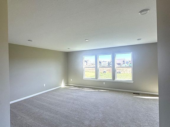 5th image of 5104 Harvest Ln