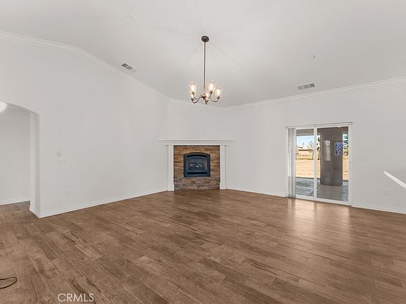 5th image of 11423 Desert View Rd