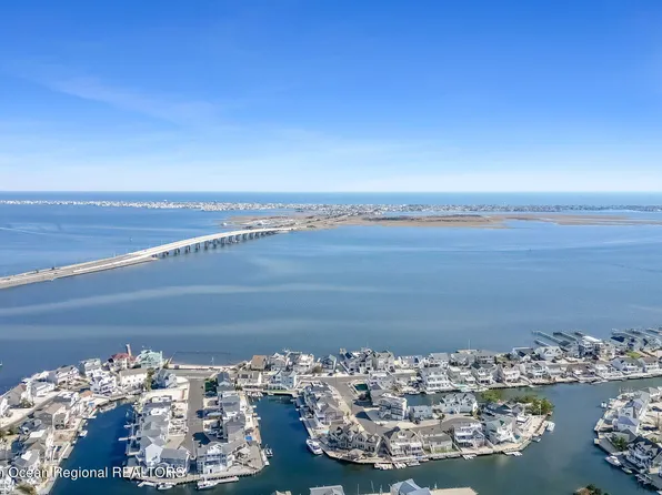 27 Mitzie Lane, Beach Haven West, NJ 08050