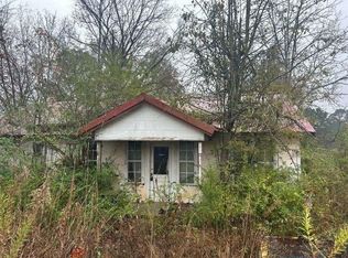 415 Shipp Rd, Hooks, TX 75561