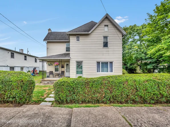 118 Harrison St, Old Forge, PA 18518