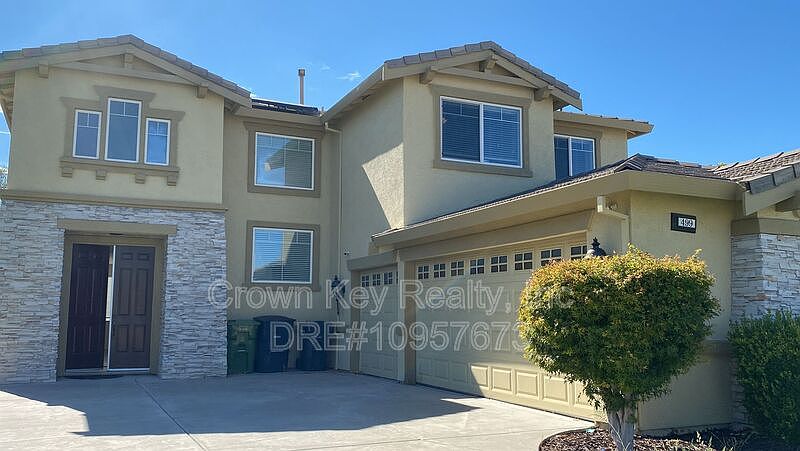 1st image of 499 Terra Nova Ct