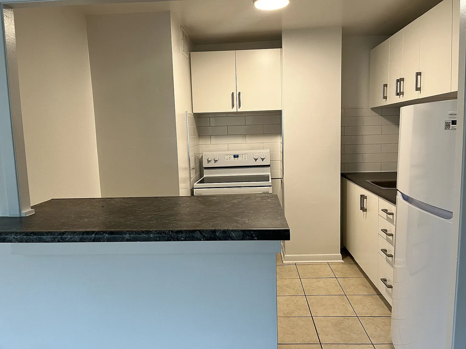 263 - 265 Russell Hill Road — Photo 3