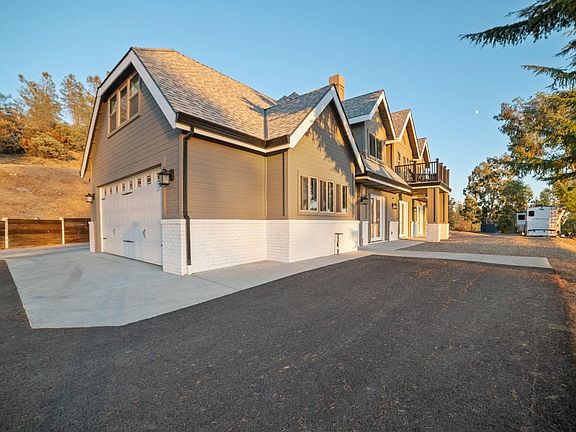 4th image of 2352 Sanford Ct