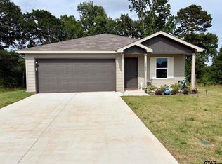 1196 Clover Ct, Chandler, TX 75758