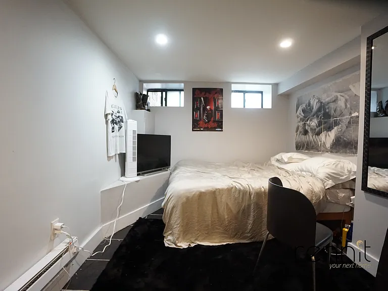 133 Patchen Ave #1R — Photo 12