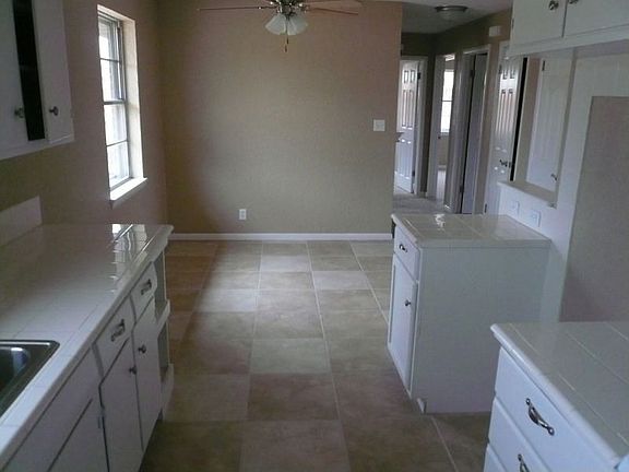 5th image of 2327 NW 43rd St