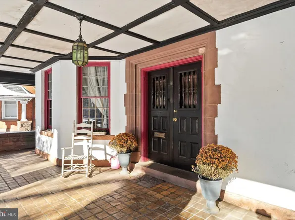 800 W State St, Trenton, NJ 08618