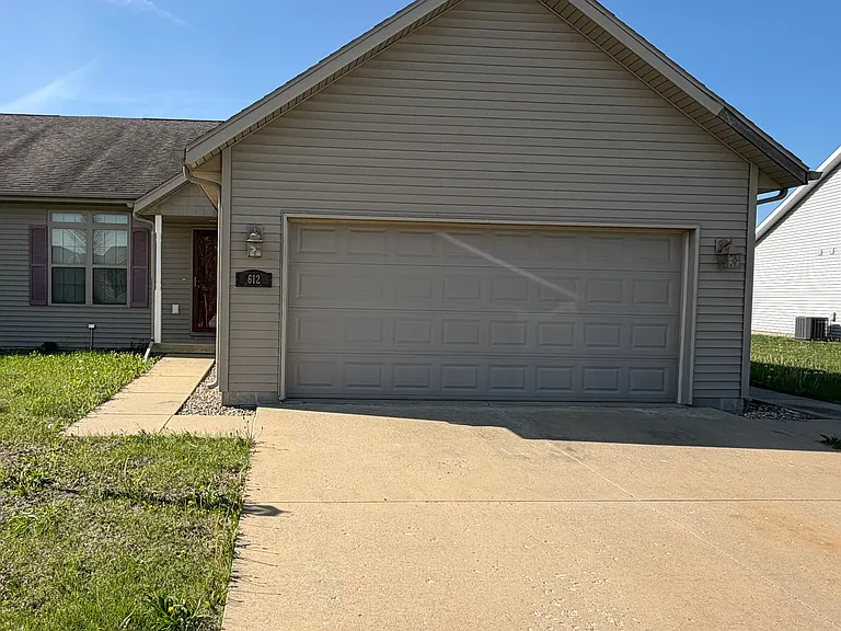 612 Sedgegrass Dr — Photo 1