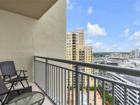 9066 SW 73rd Ct APT 1805, Miami, FL 33156