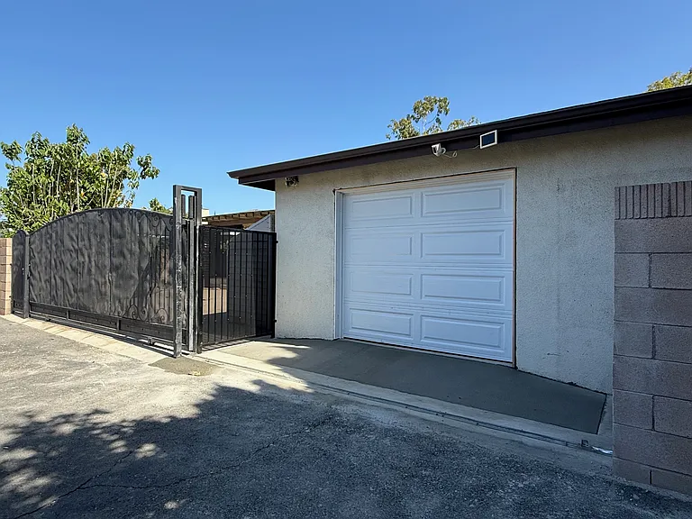 12660 South St — Photo 13