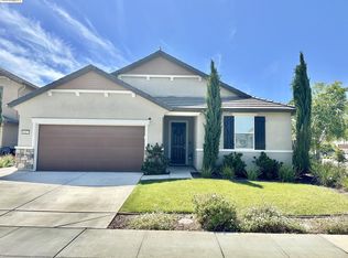 1607 Red Ribbons Ln, Manteca, CA 95337