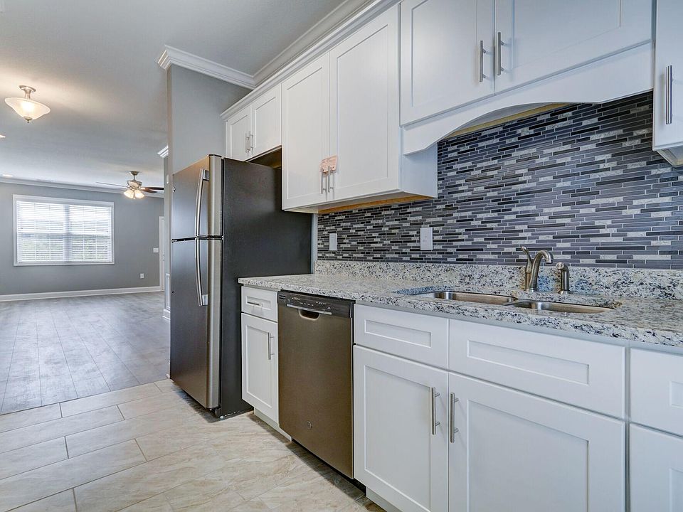 1st image of 2912 Misty Creek Way