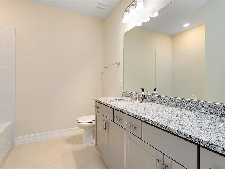 9212 Hanging Vine Ct — Photo 21