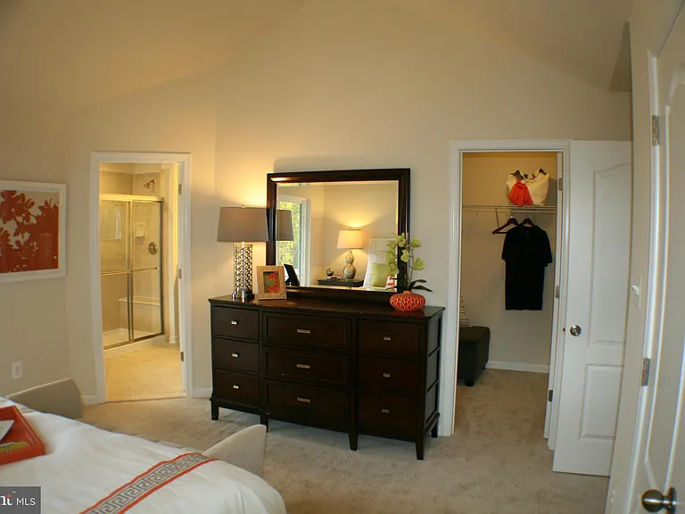 1610 Sun High Ter — Photo 11