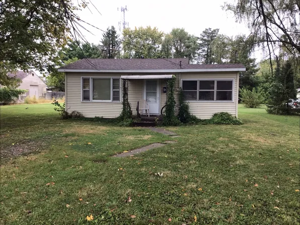 401 E Walnut St, Chatham, IL 62629