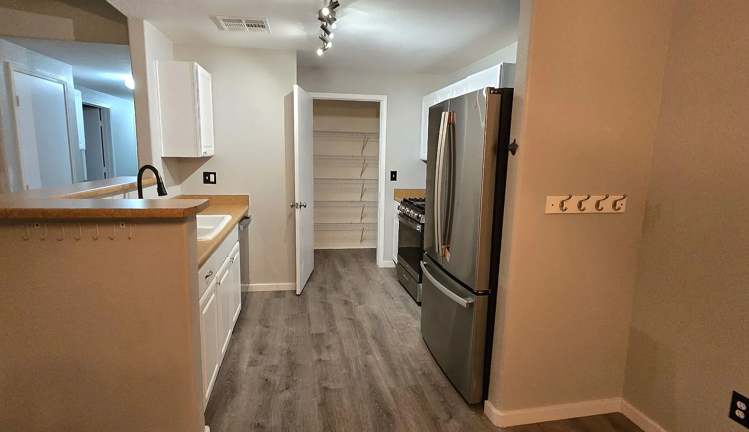 3-bedroom, 2-bath Condo located in the vibrant Skye Canyon community — Photo 1