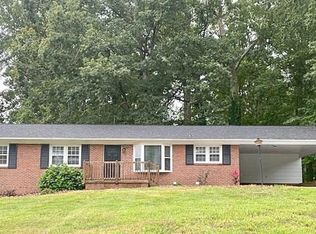 1470 Kerry Rd, Winston Salem, NC 27127