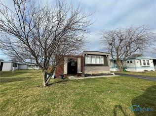 1223 Chateau Ct, Findlay, OH 45840