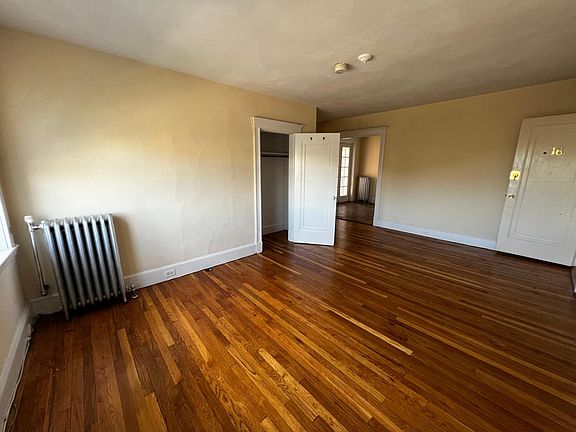 5th image of 181 Thomas Burgin Pkwy #16
