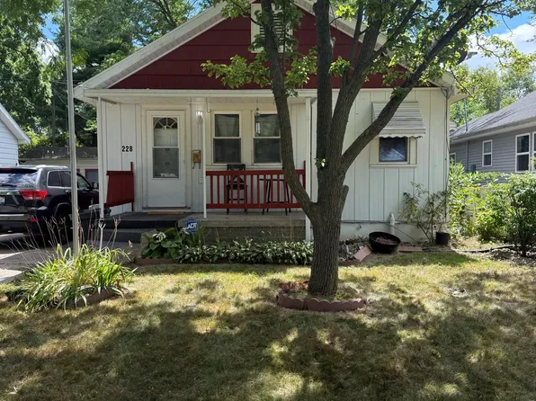 228 Borland Ct, Saginaw, MI 48602