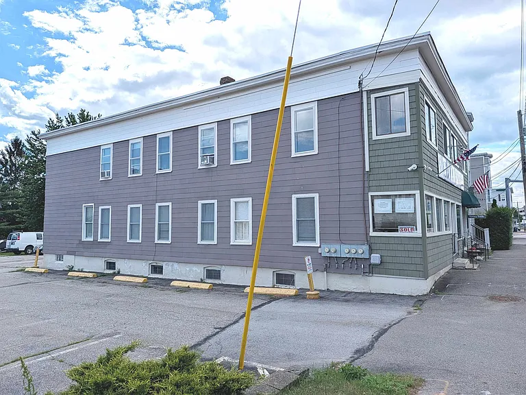 685 Massabesic St #2 — Photo 9