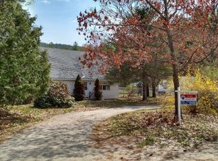 2063 2nd Nh Tpke, Deering, NH 03244