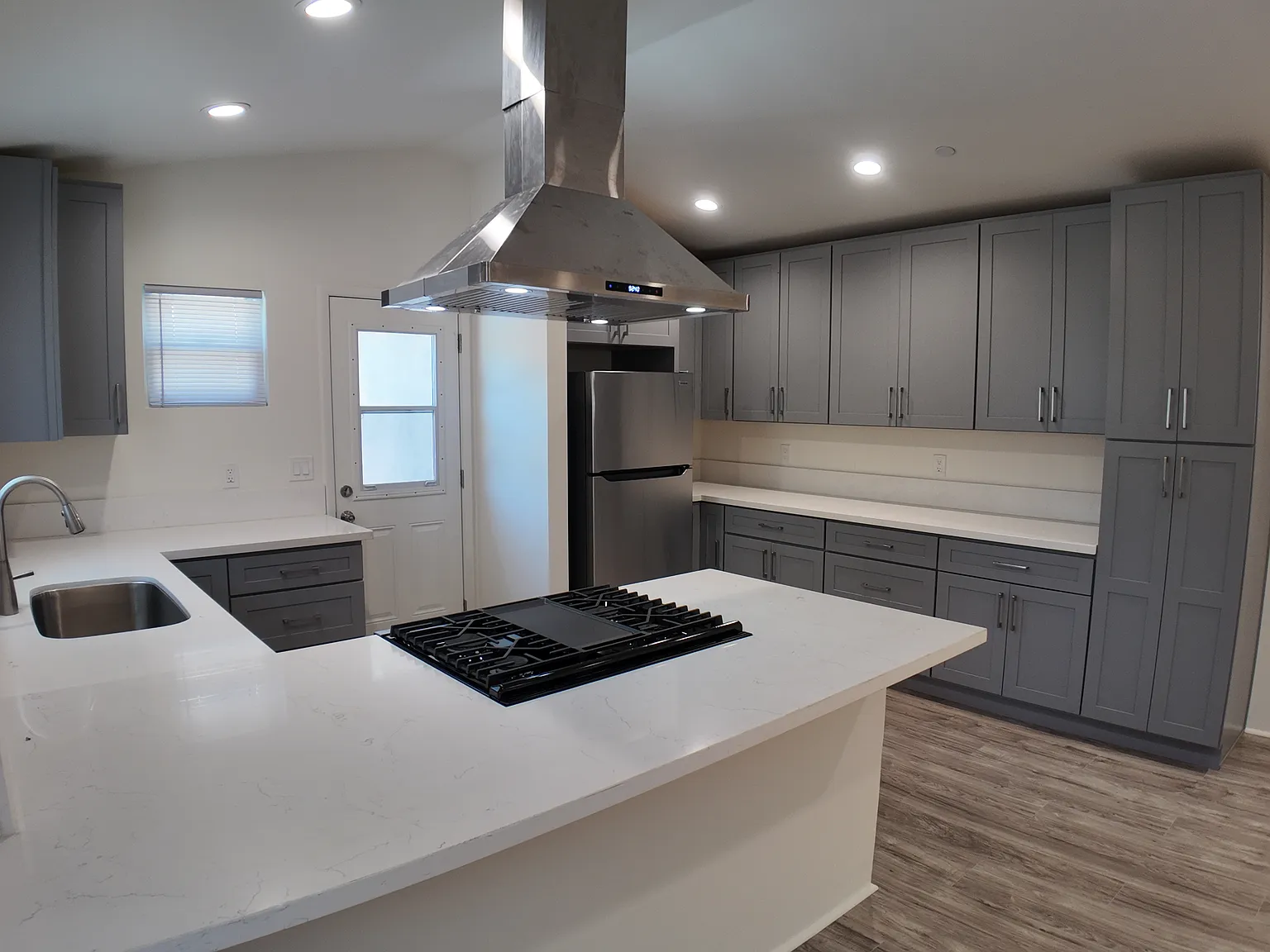 2 bed, $4,500 — Photo 3
