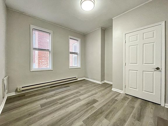 5th image of 632 Bergen Ave #408