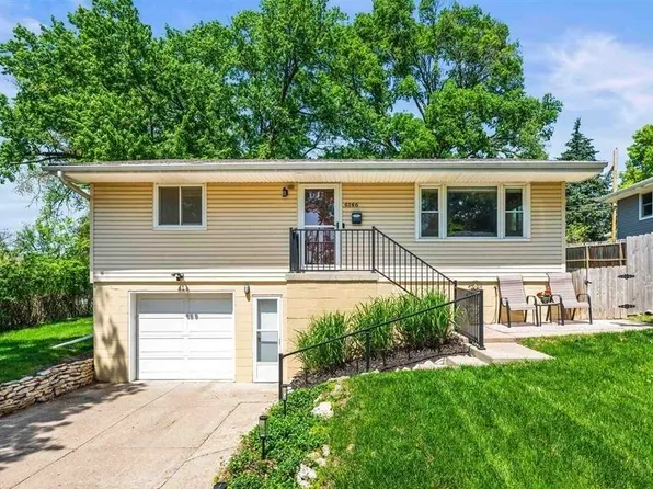 6146 Charles St, Omaha, NE 68132