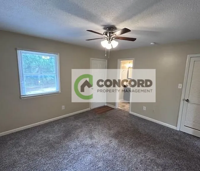 1001 Yanceyville St #C — Photo 9