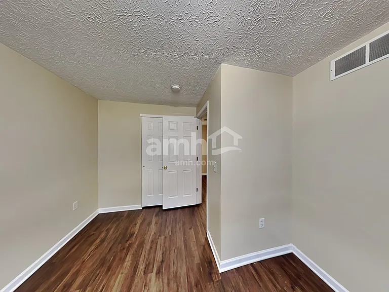 456 Kathryn Dr — Photo 14