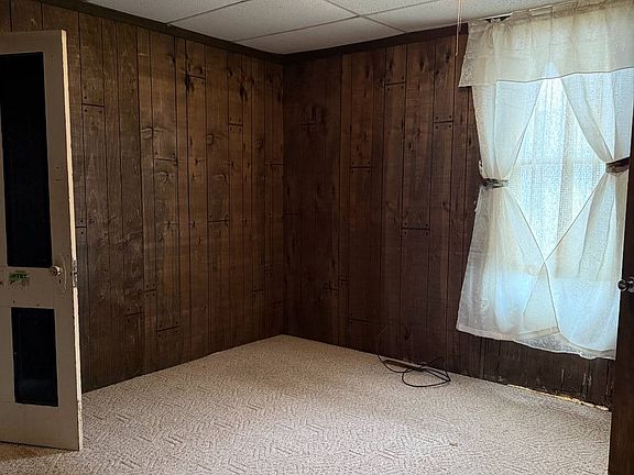 5th image of 706 S Jones St