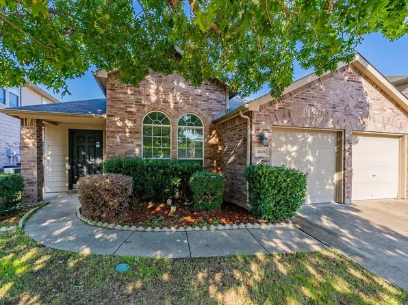 5621 Piedra Dr, Fort Worth, TX 76179