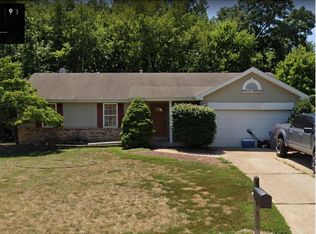 813 Notre Dame Dr, O'Fallon, MO