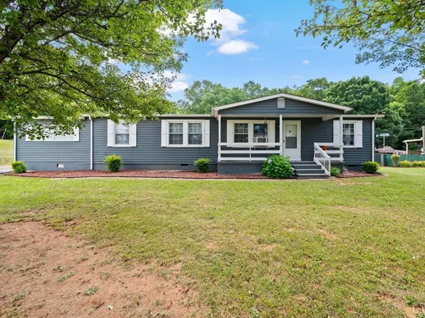 5861 Wards Rd, Evington, VA 24550