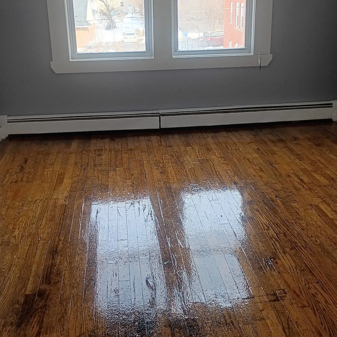 2 bed, 700 sqft, $1,200 — Photo 3