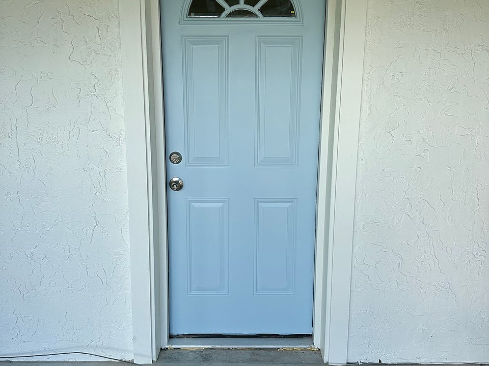 2nd image of 1615 Dakota Ave