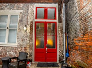 325 E Market St APT 4, Louisville, KY 40202