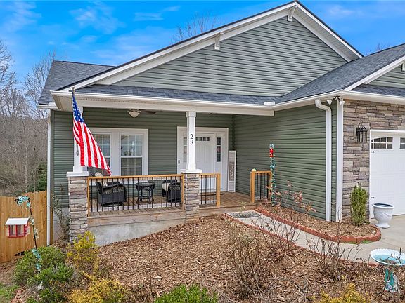 2nd image of 28 Vanessa Rae Ln