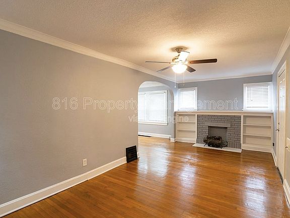 3rd image of 5815 Euclid Ave E