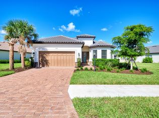 10313 Morning Mist Ln, Sarasota, FL 34241
