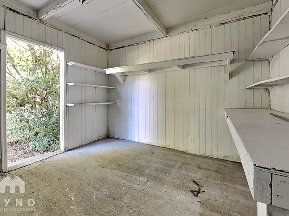 2237 Ashley Rd, Charlotte, NC 28208