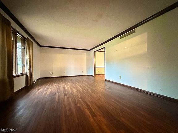 2nd image of 6464 Balsam Dr