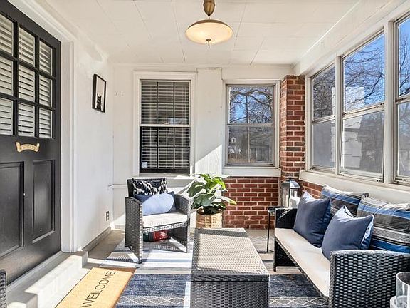 4th image of 5411 Ash St