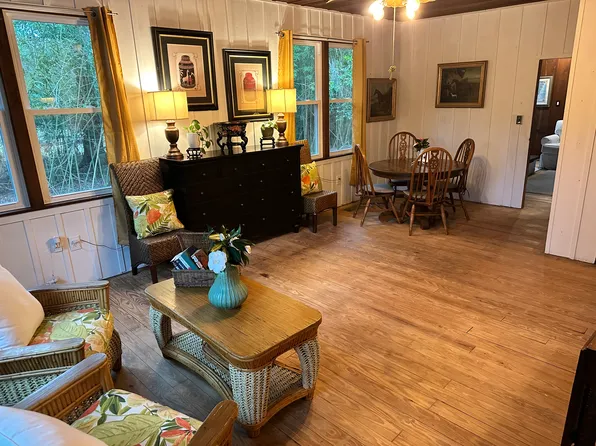 2411 Easy St, Savannah, GA 31406