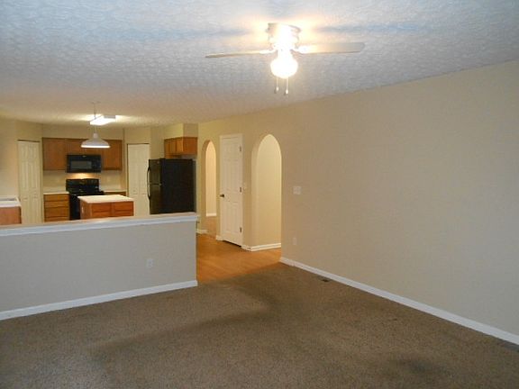 3rd image of 1928 Arden Forest Ln