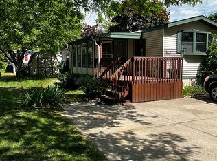 1700 Robbins Rd #462, Grand Haven, MI 49417